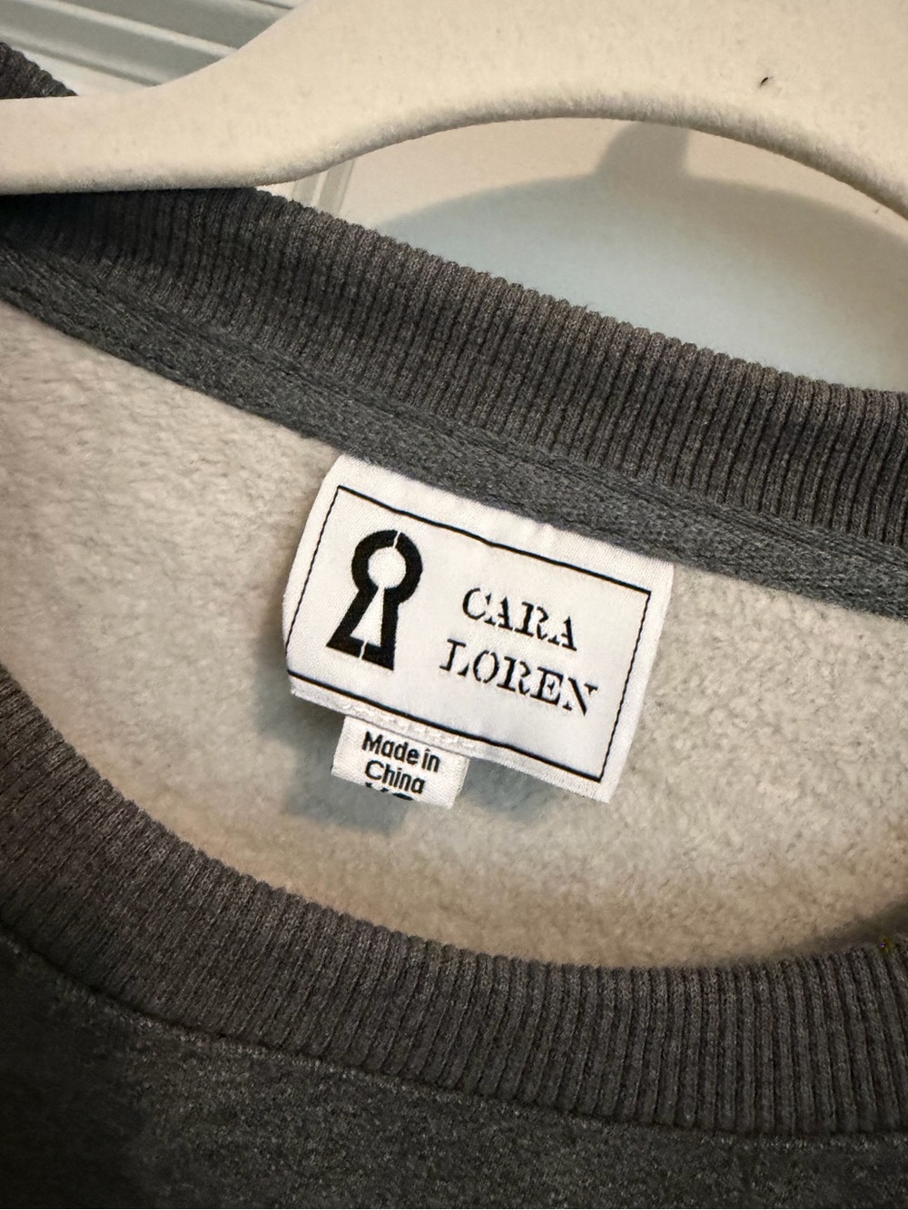Cara Loren Active Cropped Gray Sweatshirt XS Activewear Gym SOLD OUT - Picture 9 of 12